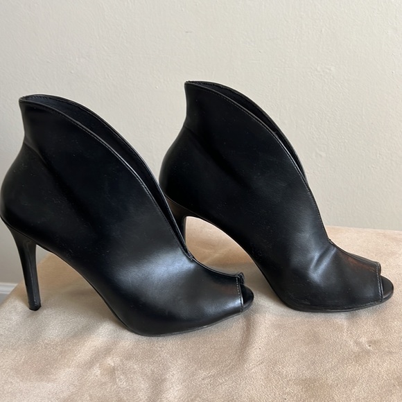 Christian siriano  heels - Picture 2 of 5